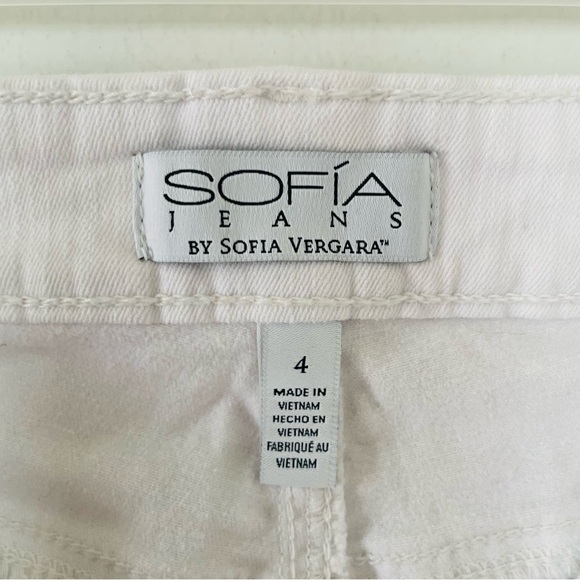 sofia by sofia vergara White Skinny Jeans with Frayed Hem - Picture 10 of 12